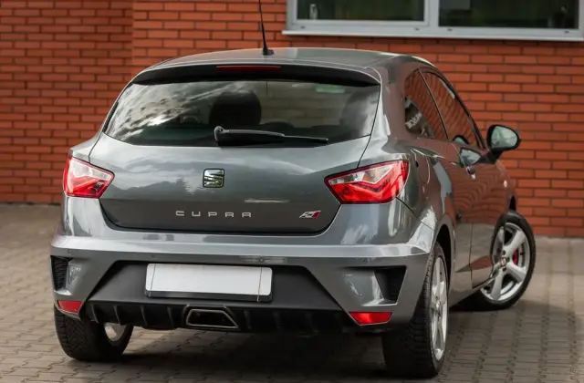 SEAT Ibiza SC 1.8 TSI Cupra S&S