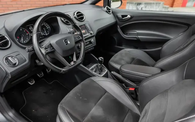 SEAT Ibiza SC 1.8 TSI Cupra S&S