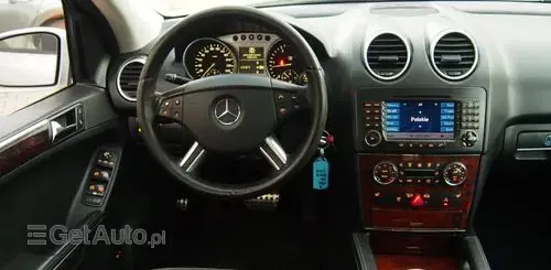 MERCEDES-BENZ ML 