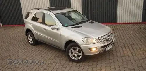 MERCEDES-BENZ ML 
