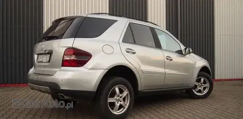 MERCEDES-BENZ ML 