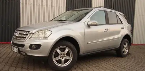 MERCEDES-BENZ ML 
