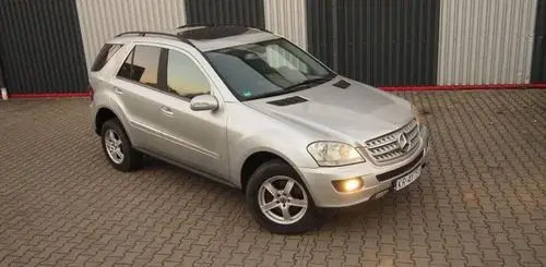 MERCEDES-BENZ ML 