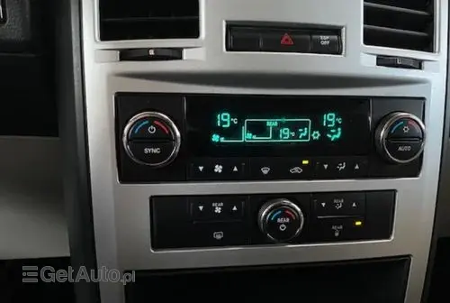 CHRYSLER Grand Voyager 