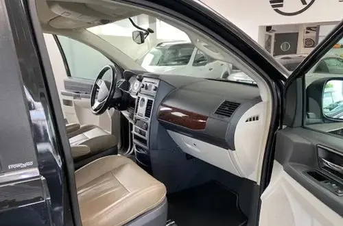 CHRYSLER Grand Voyager 