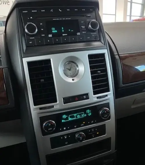 CHRYSLER Grand Voyager 