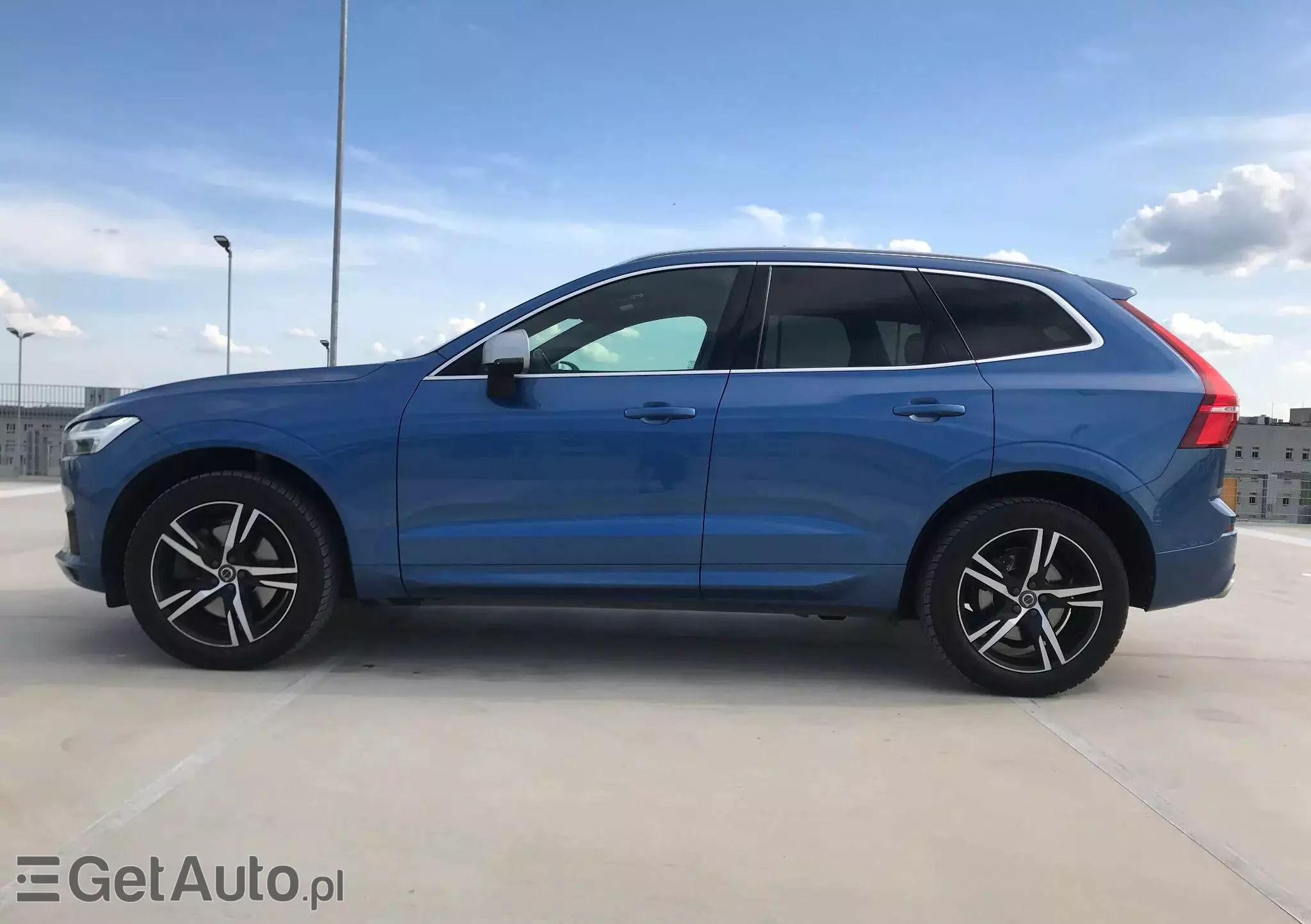 VOLVO XC 60 T4 R-Design