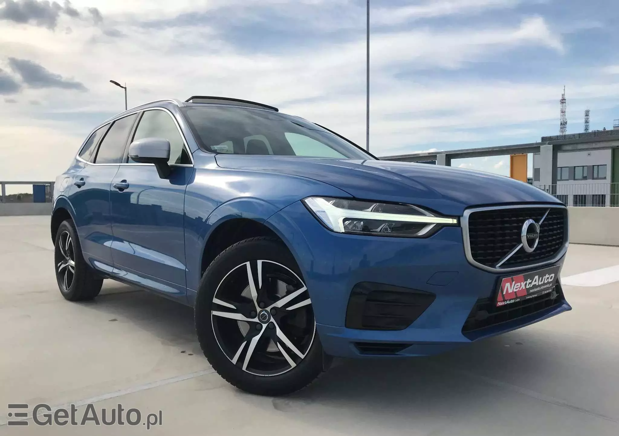 VOLVO XC 60 T4 R-Design