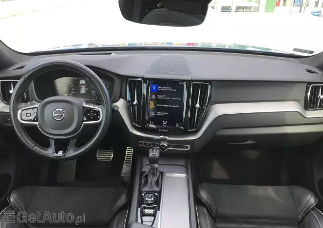 VOLVO XC 60 T4 R-Design