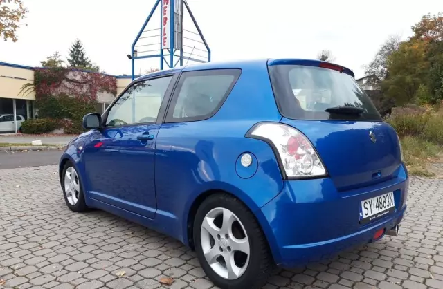 SUZUKI Swift 