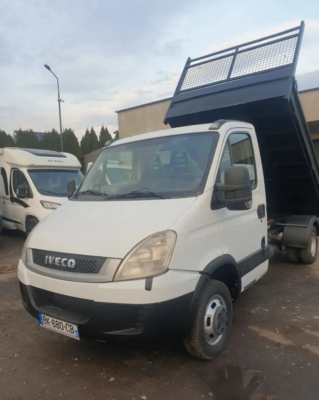 IVECO DAILLY 