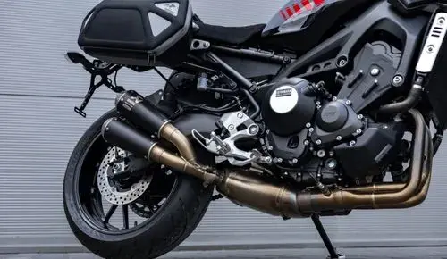 YAMAHA XSR 900 