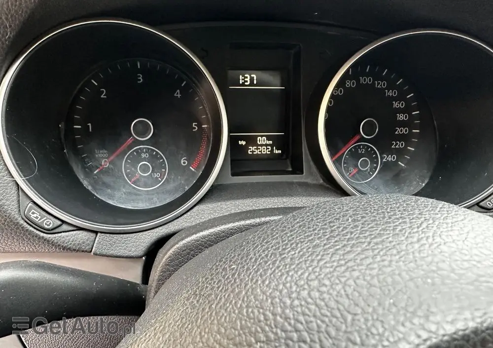 VOLKSWAGEN Golf 1.6 TDI BlueMotion Technology Trendline