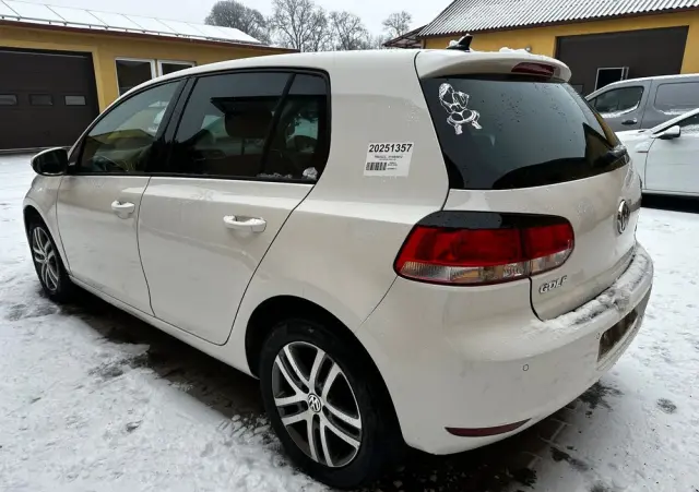 VOLKSWAGEN Golf 1.6 TDI BlueMotion Technology Trendline