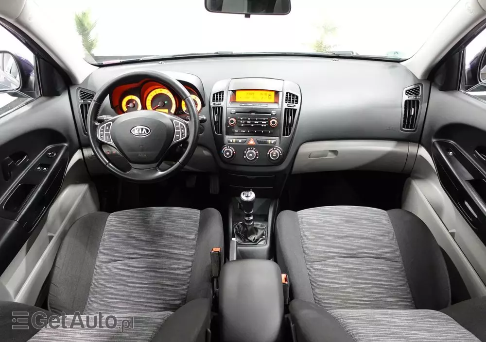 KIA Ceed 1.6 CVVT EX