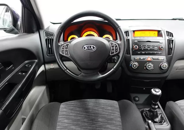 KIA Ceed 1.6 CVVT EX