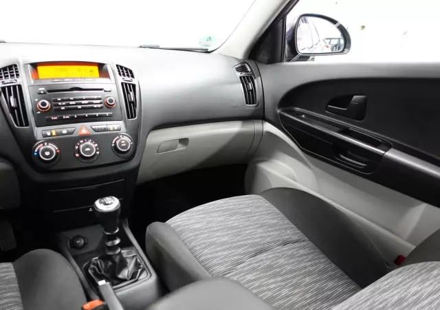 KIA Ceed 1.6 CVVT EX