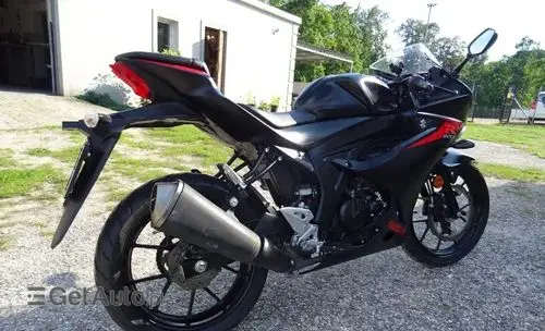 SUZUKI Gsx 