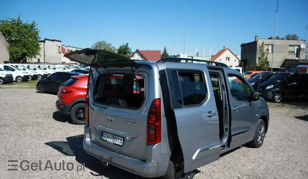 TOYOTA Proace 