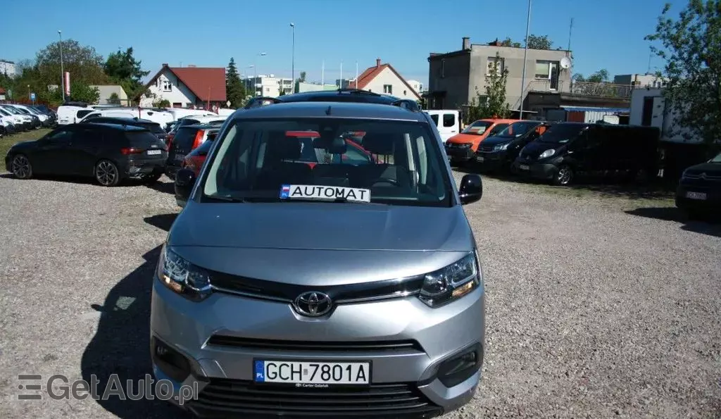 TOYOTA Proace 