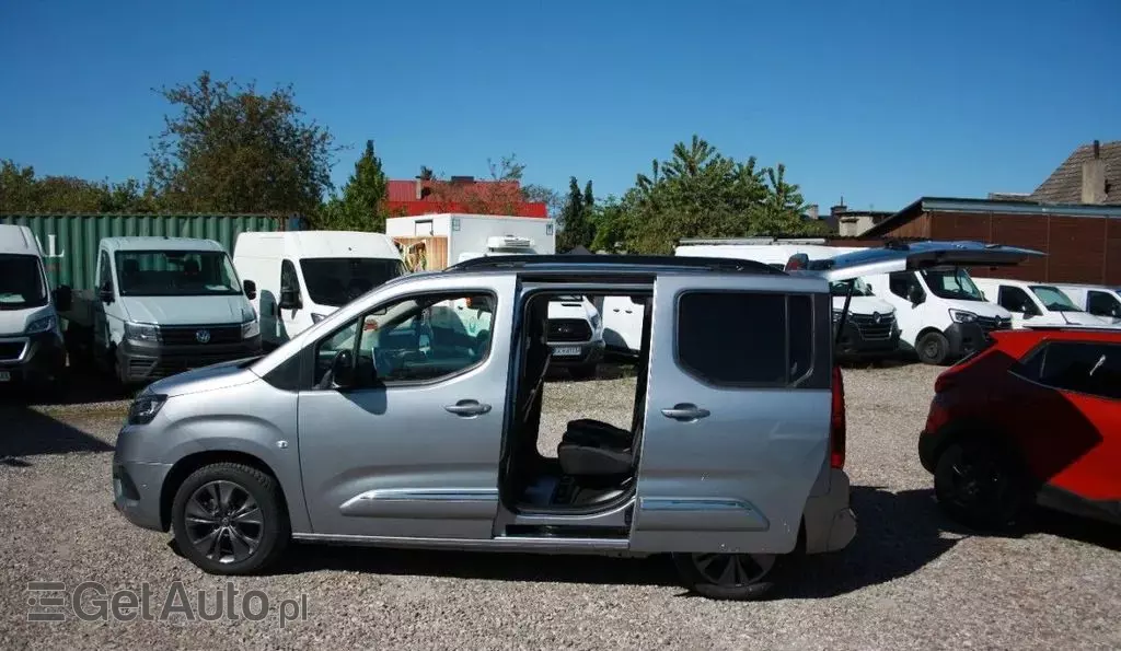 TOYOTA Proace 