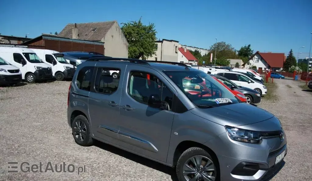 TOYOTA Proace 