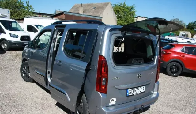 TOYOTA Proace 