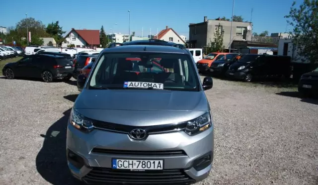 TOYOTA Proace 