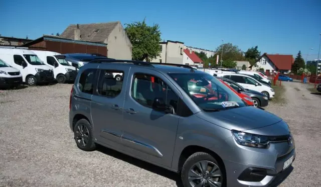 TOYOTA Proace 