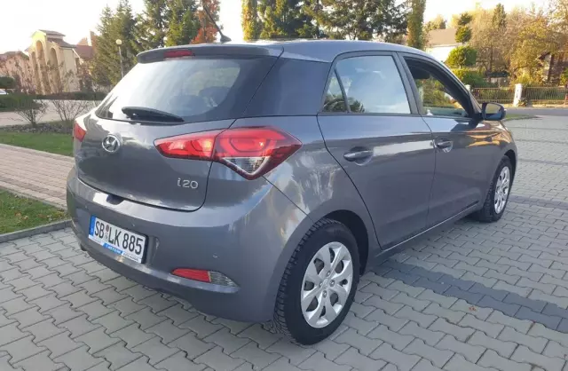 HYUNDAI I20 