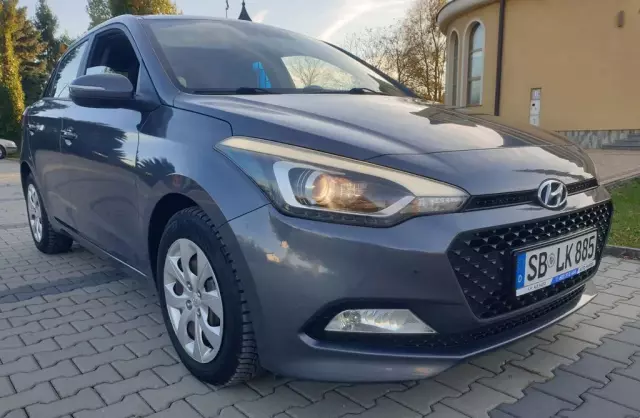HYUNDAI I20 