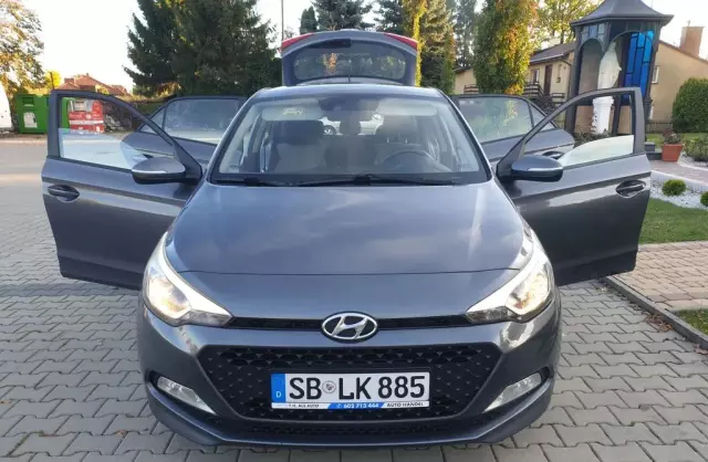 HYUNDAI I20 