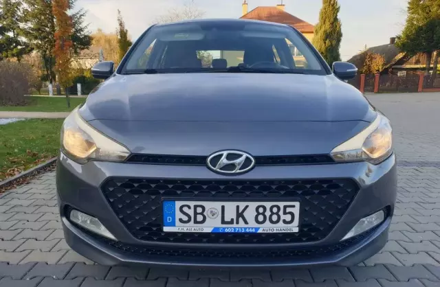 HYUNDAI I20 