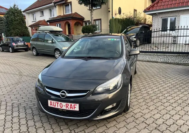 OPEL Astra 1.4 Turbo