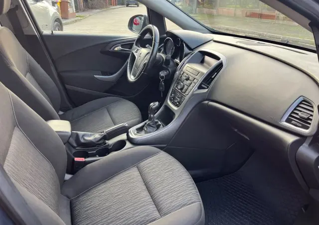 OPEL Astra 1.4 Turbo