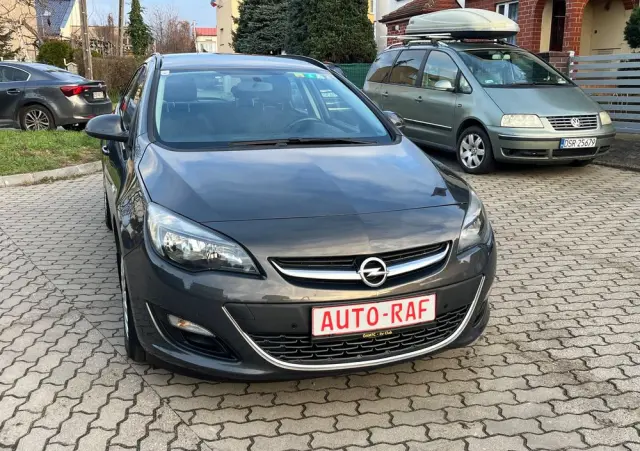 OPEL Astra 1.4 Turbo