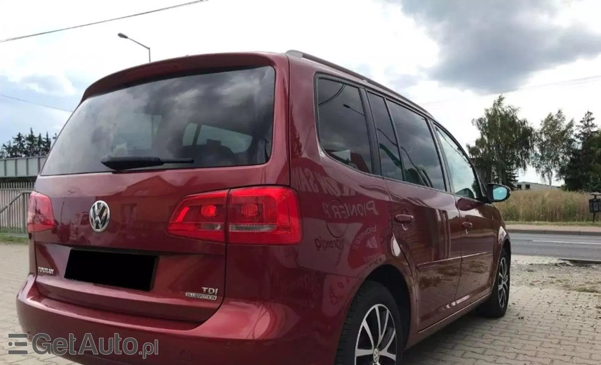 VOLKSWAGEN Touran 