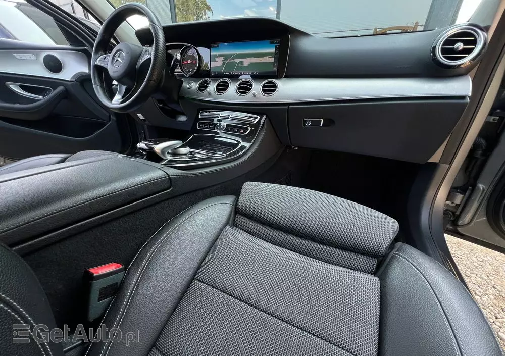 MERCEDES-BENZ Klasa E 220 d