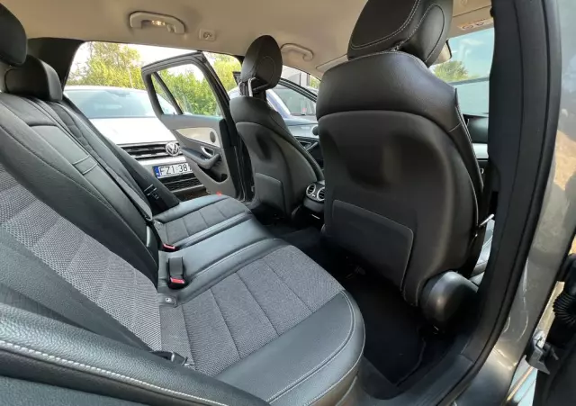 MERCEDES-BENZ Klasa E 220 d