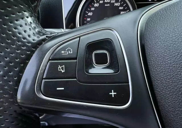 MERCEDES-BENZ Klasa E 220 d