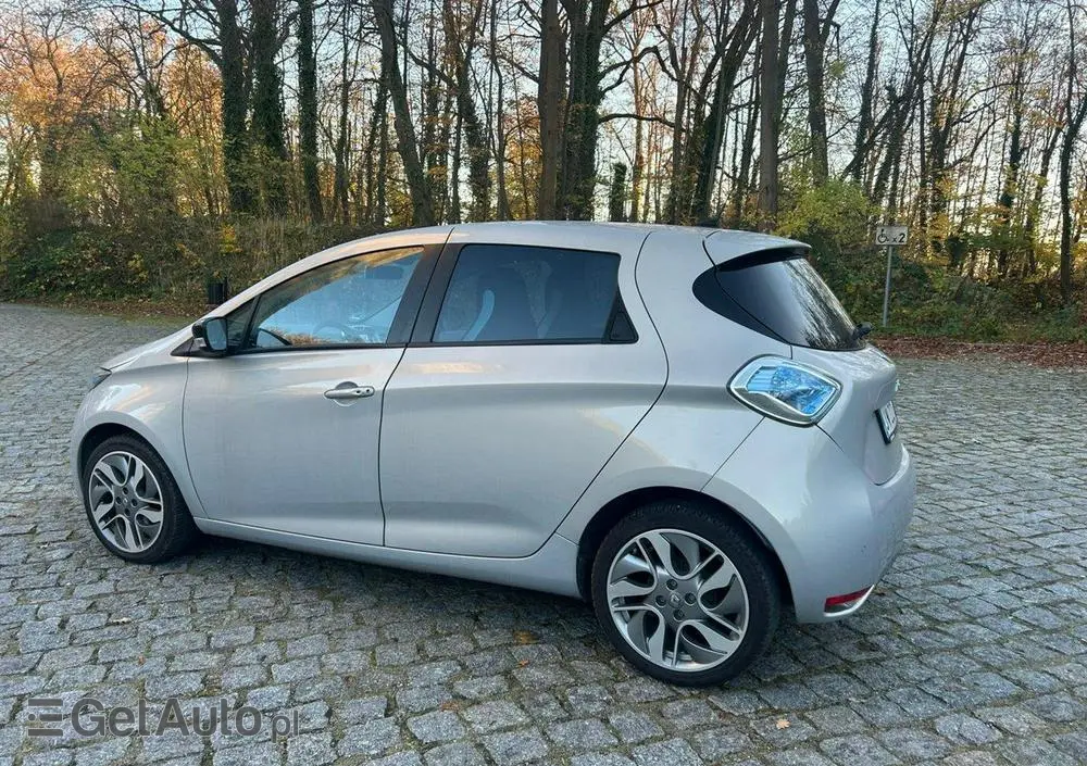 RENAULT Zoe 
