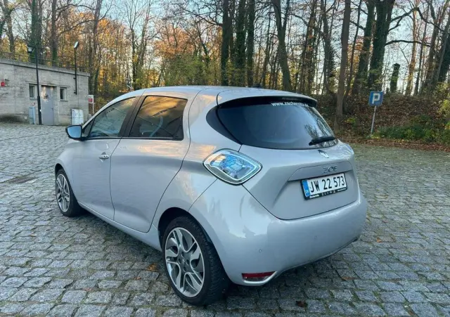 RENAULT Zoe 