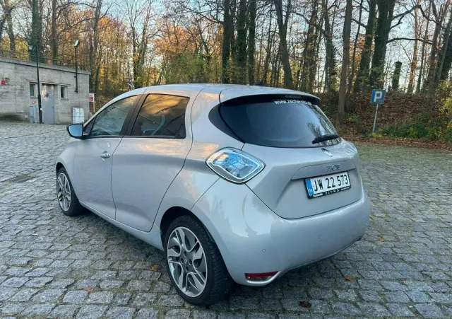 RENAULT Zoe 