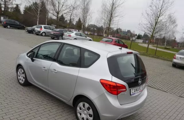 OPEL Meriva 