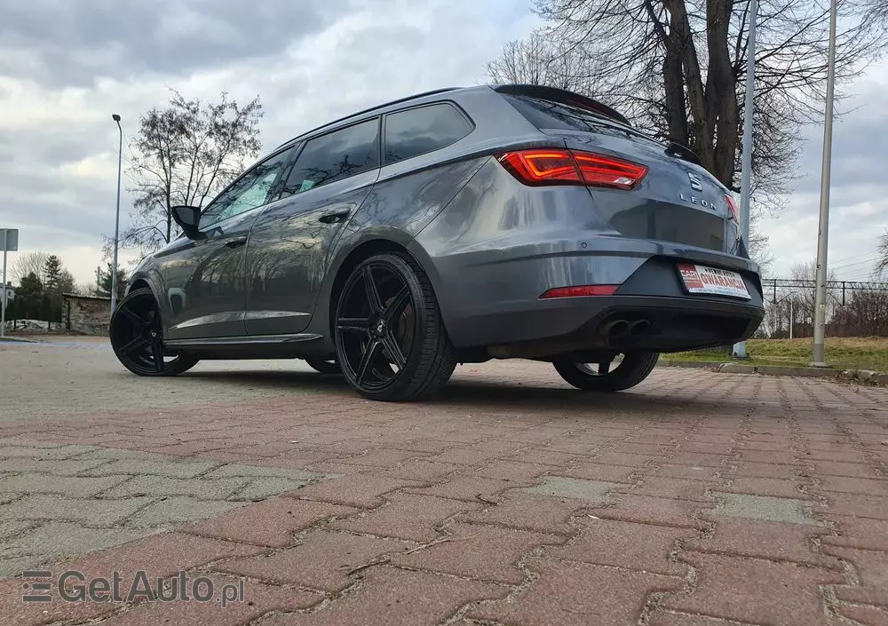 SEAT Leon 1.8 TSI FR Black S&S