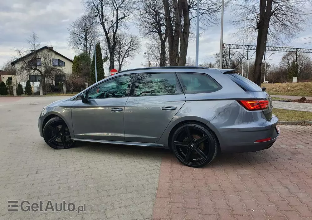SEAT Leon 1.8 TSI FR Black S&S