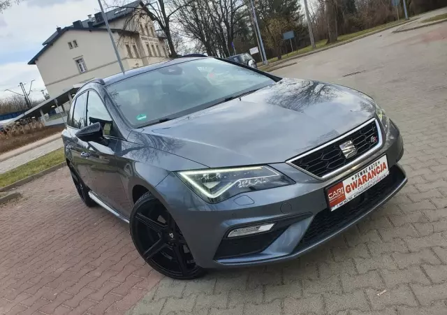 SEAT Leon 1.8 TSI FR Black S&S