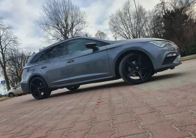 SEAT Leon 1.8 TSI FR Black S&S