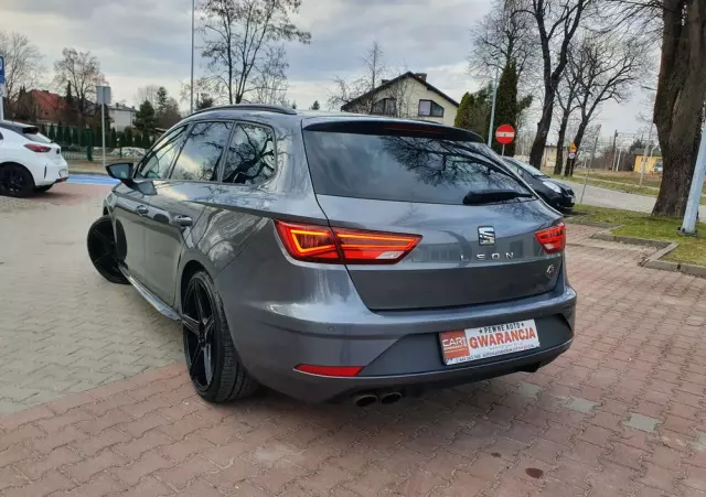 SEAT Leon 1.8 TSI FR Black S&S