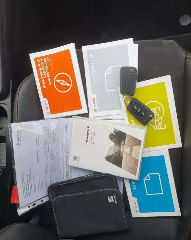 SEAT Leon 1.8 TSI FR Black S&S